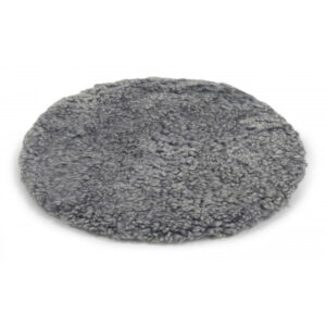 Curly pad silvergrå – rund stolsdyna med stoppning i lockigt fårskinn
