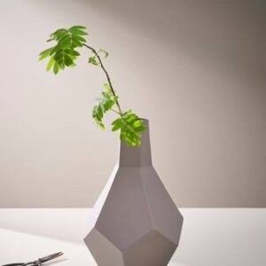 ROWDY vas – höjd 32 cm Grå