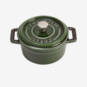 Staub – Gryta La Cocotte rund 10 cm, 0,25 L – Grön – Grytor & kastruller – Från Homeroom