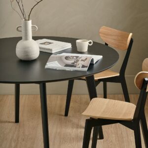 AC Design Furniture – Matbord Roxby, Diameter 140 cm – Svart – Matbord – Från Homeroom