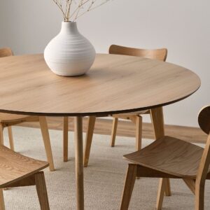 AC Design Furniture – Matbord Roxby, Ø 140 cm – Natur – Matbord – Från Homeroom