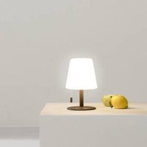 Bordslampa Gardenlight Kreta USB Vit