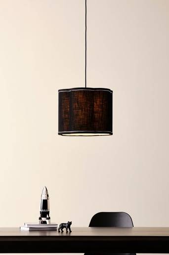 CALLUM taklampa Svart