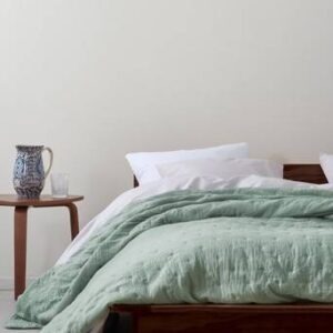 CALM överkast – enkelsäng 180×260 cm Grågrön