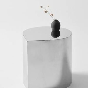 CLUB sidobord 58×50 cm – höjd 53 cm Stål