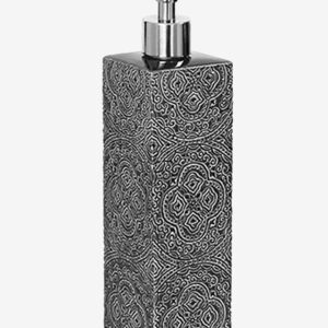 Cult Design – Diskmedelsdispenser Kub Orient – Svart – Disk- & städredskap – Från Homeroom