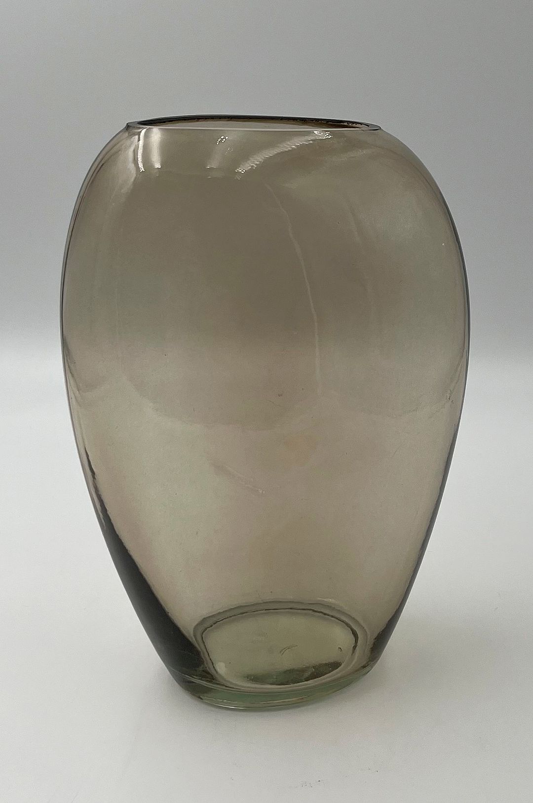 Eightmood – Vas Lola medium – Brun – Krukor & vaser – Från Homeroom