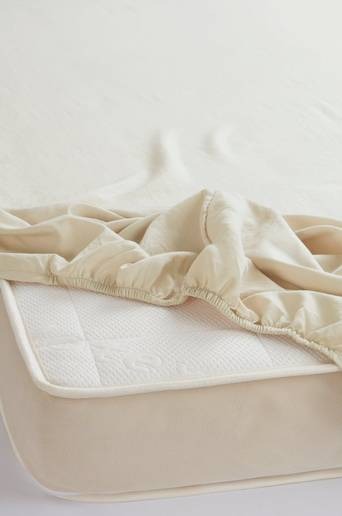 FLIX dra-på-lakan Beige