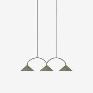 Globen Lighting – Taklampa Curve 3 – Grön – Takpendlar – Från Homeroom