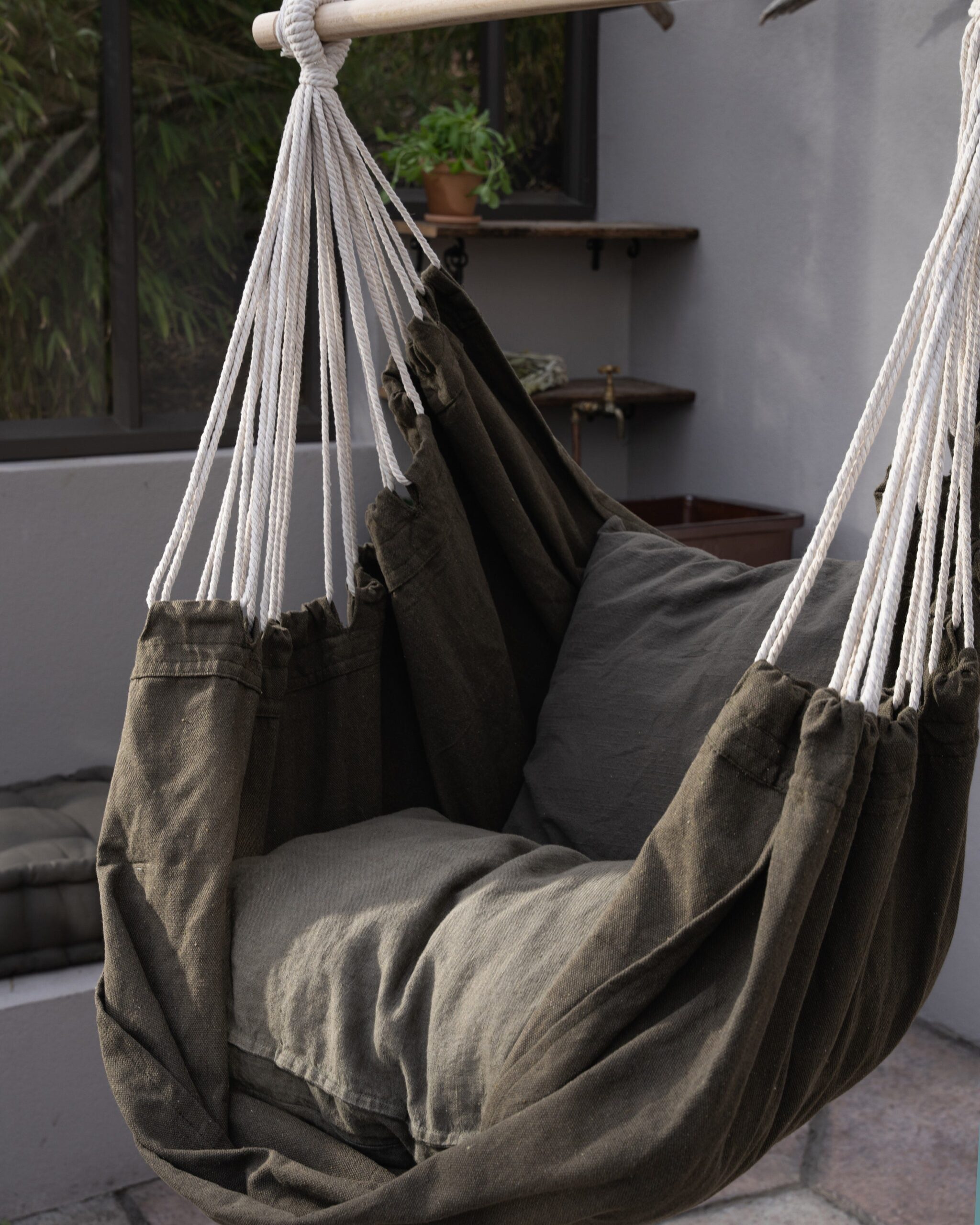 Hängstol Mörk Khakigrön