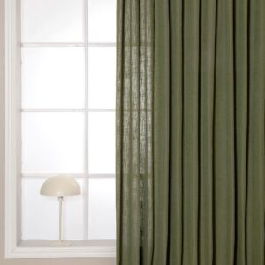 Hasta – Gardin Lina 268×280 cm – Grön – Veckbandslängder – Från Homeroom