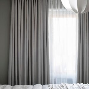 Hasta – Gardin Svala (recycle) 268×280 cm – Grå – Hanklängder – Från Homeroom