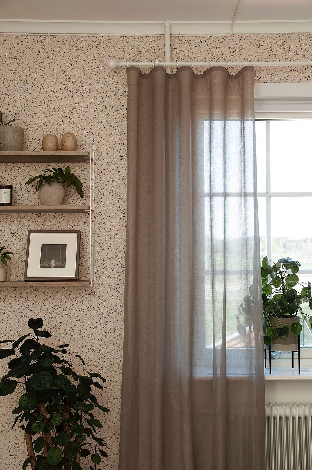 Hasta – Gardin Vilja 132×250 cm – Brun – Hanklängder – Från Homeroom