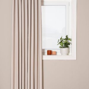 Hasta – Mörkläggningsgardin Extra Wide Nova, 268x280cm – Beige – Veckbandslängder – Från Homeroom