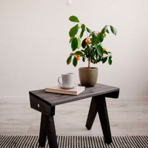 Hillerstorp – Bord Granny Pine Oljad – Svart – Soffbord utomhus – Från Homeroom