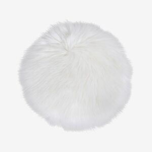 House Nordic – Rund sittdyna av lammskinn i syntetmaterial. I vitt Ø 35 cm – Vit – Sittkuddar & stolsdynor – Från Homeroom