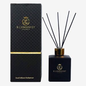 K. Lundqvist Stockholm – Doftpinnar Casa Violeta 120 ml – Svart – Doftljus & doftpinnar – Från Homeroom