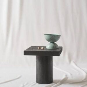 KATLA sidobord 40×40 cm Svart