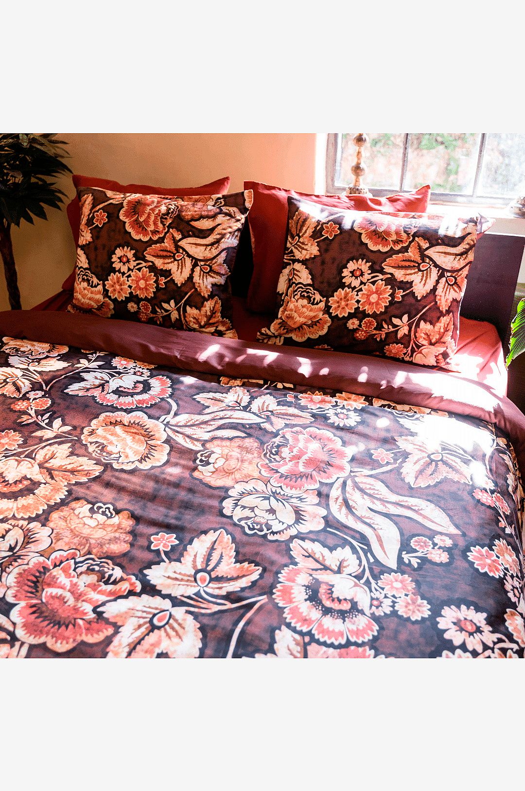 Kayori – Påslakanset – Reza – 3 delar – Röd – Påslakanset – Från Homeroom