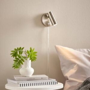 LEE vägglampa – enkel Nickelsatin