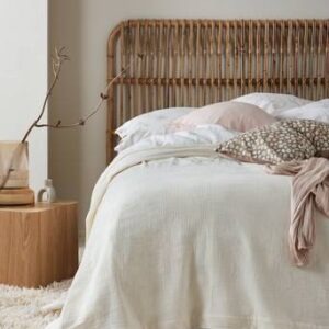 LILIA överkast – dubbelsäng 250×250 cm – ekologisk Naturvit
