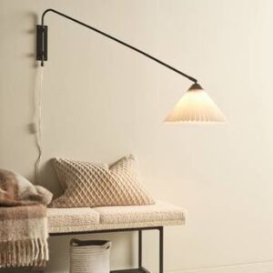 LORI vägglampa Svart