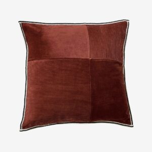 Markslöjd – ARNA Kudde 50×50 cm – Röd – Prydnadskuddar & kuddfodral – Från Homeroom