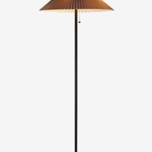 Markslöjd – Golvlampa Plisado – Svart – Golvlampor – Från Homeroom