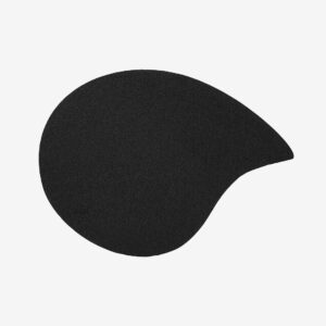 MiLLE W NORDISK DESIGN – Bordstablett Drop – Svart – Löpare & tabletter – Från Homeroom