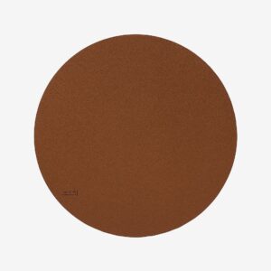 MiLLE W NORDISK DESIGN – Bordsunderlägg rund – Brun – Löpare & tabletter – Från Homeroom