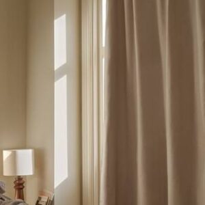 NIKA mörkläggningsgardin – 1 längd Beige