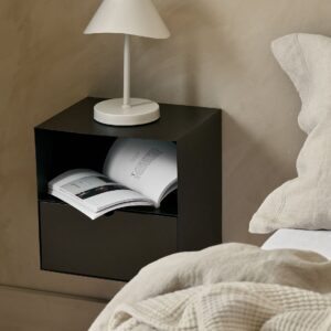 AC Design Furniture – Sängbord Jolin – Svart – Sängbord – Från Homeroom