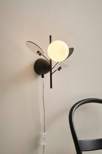PETAL vägglampa Svart