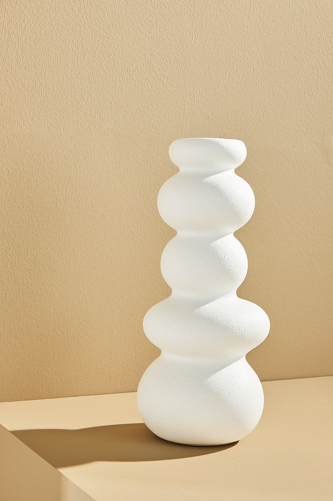 Pastill – Abby vas – Vit – Krukor & vaser – Från Homeroom