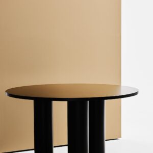 Pastill – Colette matbord ø 120 cm – Svart – Matbord – Från Homeroom