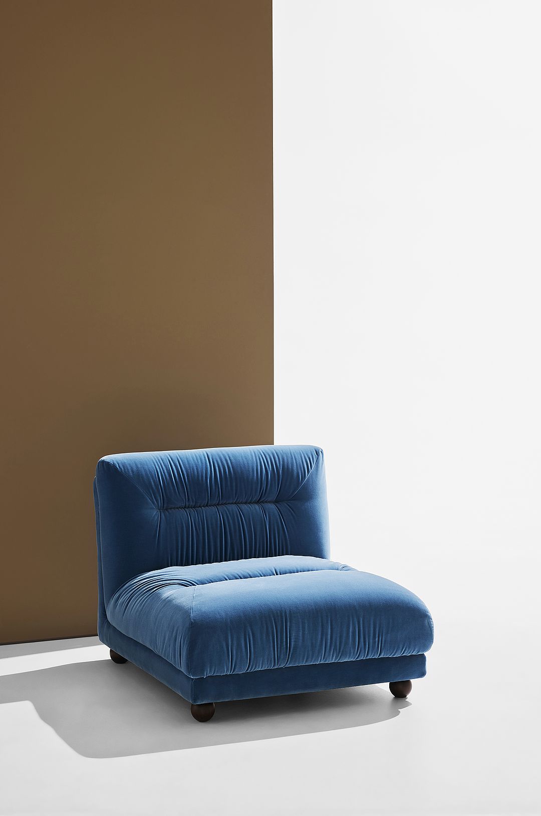 Pastill – Elmo fåtölj – Blå – Fåtöljer – Från Homeroom