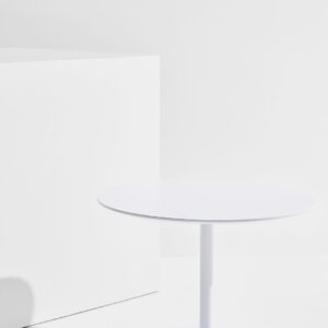 Pastill – Margot runt sidobord ø 60 cm – Grå – Småbord – Från Homeroom