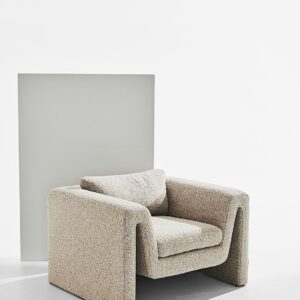 Pastill – Mika fåtölj bouclé – Beige – Fåtöljer – Från Homeroom