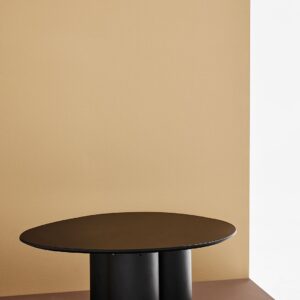 Pastill – Remi sidobord 78×61 cm – Svart – Soffbord – Från Homeroom