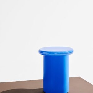 Pastill – Ted sidobord ø 38 cm – Blå – Avlastningsbord & sidobord – Från Homeroom