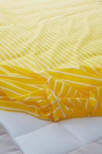 SIMA dra-på-lakan ekologisk Gul/vit