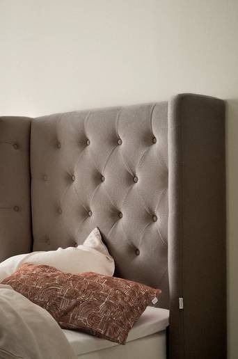 SKENE LYX sänggavel 90 cm Greige