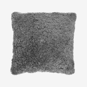 Skinnwille – Kuddfodral fårskinn Curly – Grå – Prydnadskuddar & kuddfodral – Från Homeroom