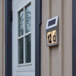 Solcells vägglykta Wally Silver