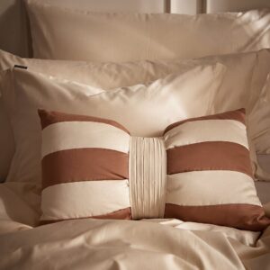 Staycation – Kudde Sensitive – Brun – Prydnadskuddar & kuddfodral – Från Homeroom