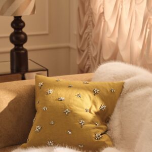 Staycation – Kuddfodral Fab – Gul – Prydnadskuddar & kuddfodral – Från Homeroom