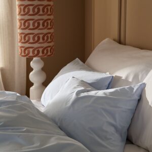 Staycation – Örngott Magnificent i bomullspoplin – Blå – Örngott – Från Homeroom