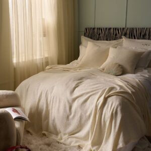 Staycation – Överkast Amazing – Vit – Överkast – Från Homeroom