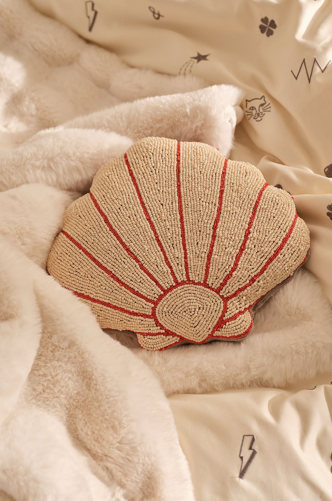 Staycation – Prydnadskudde Wonderful – Rosa – Prydnadskuddar & kuddfodral – Från Homeroom