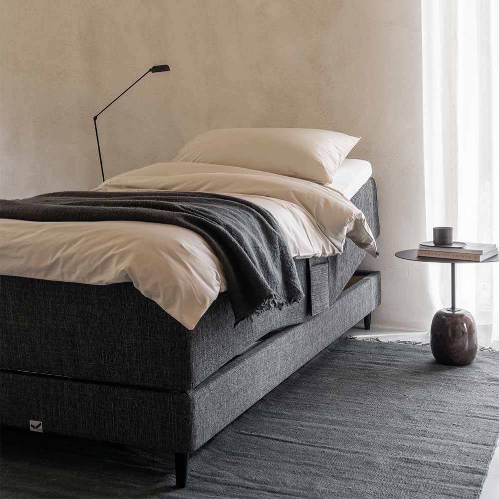 Viking Ekerö DuoFlex Ställbar Säng 180×210 Grå